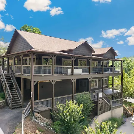 Er256 - Smoky Mountain Top Cabin